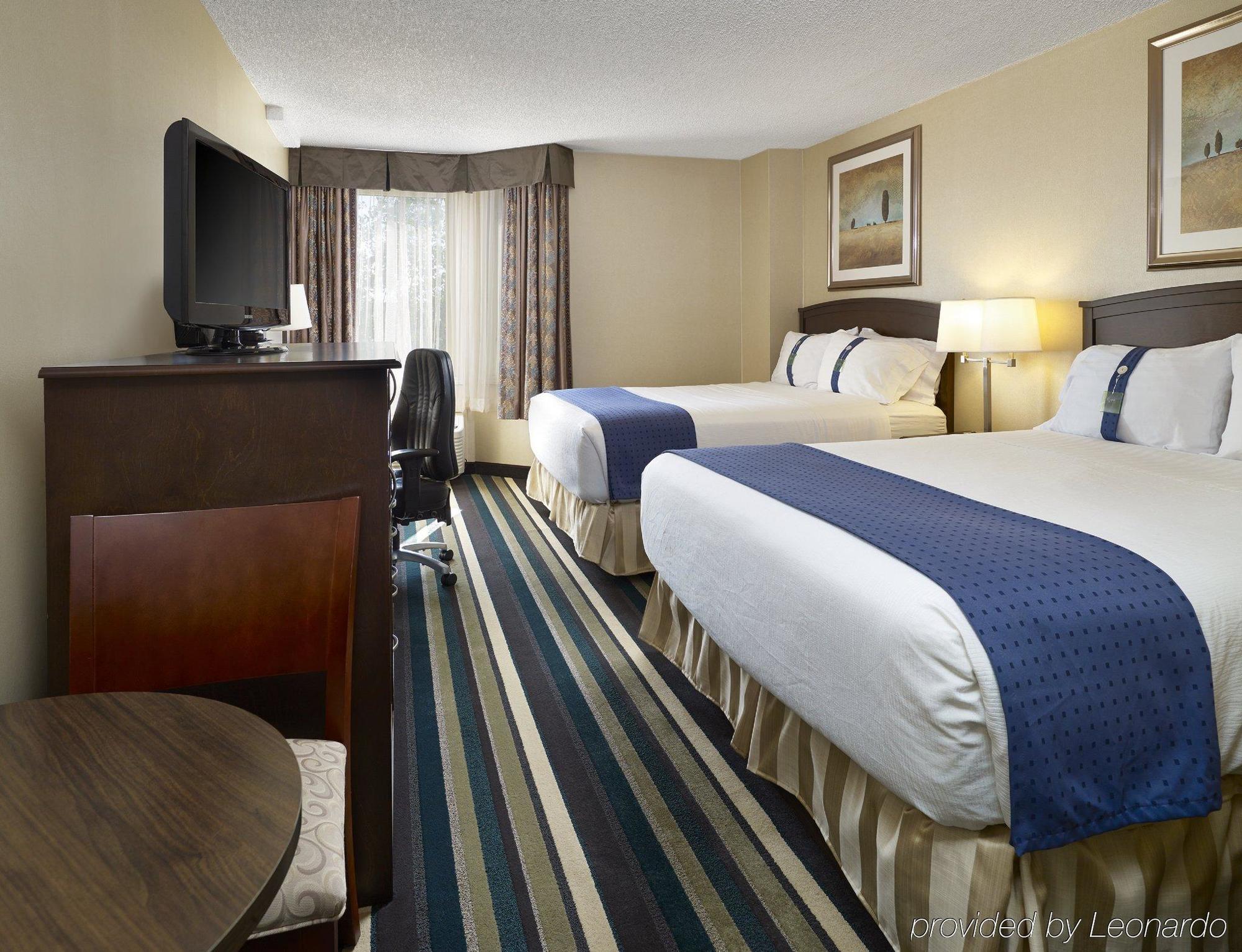 Holiday Inn Conference Centre Edmonton South By Ihg Exterior photo